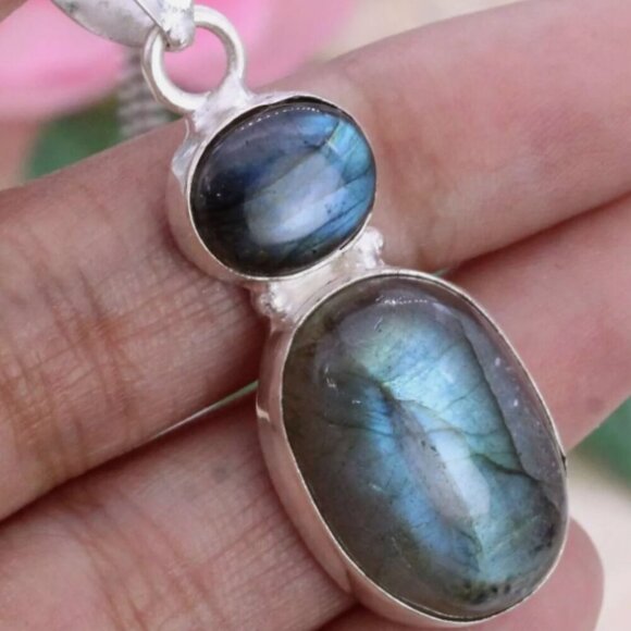 Labradorite Gemstone Sterling Silver 925 Silver Pendant & Chain Necklace 1.65" - Picture 2 of 4